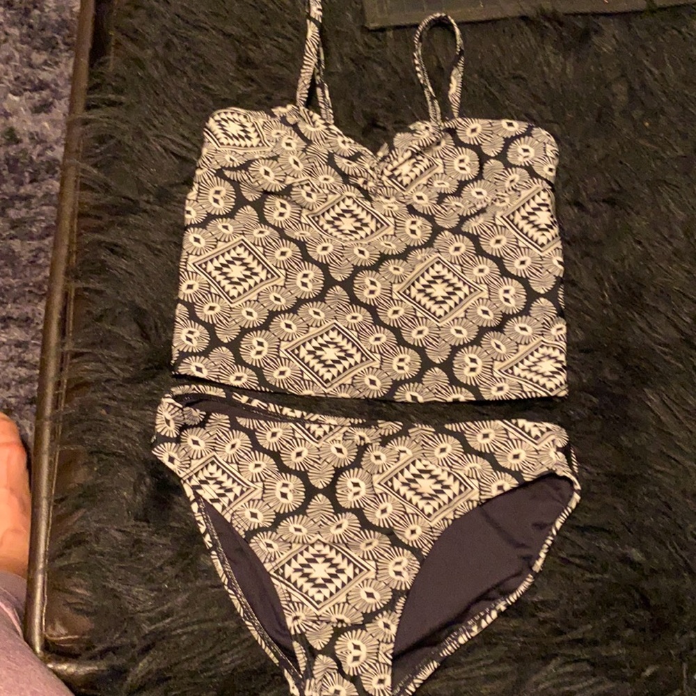 🎉SOLD🎉OLD NAVY TANKINI SWIMSUIT